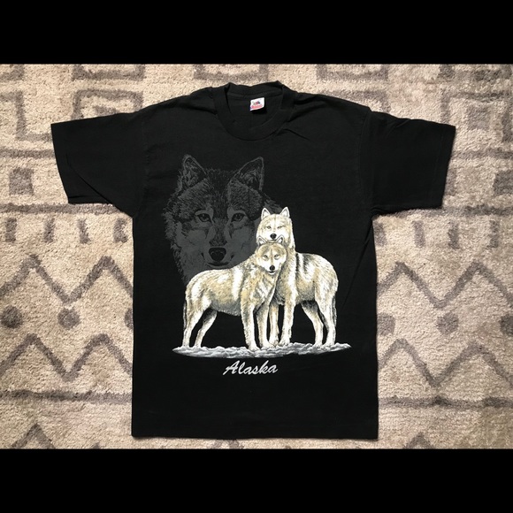 Fruit of the Loom Other - Vintage 90’s Alaska Wolves Tee